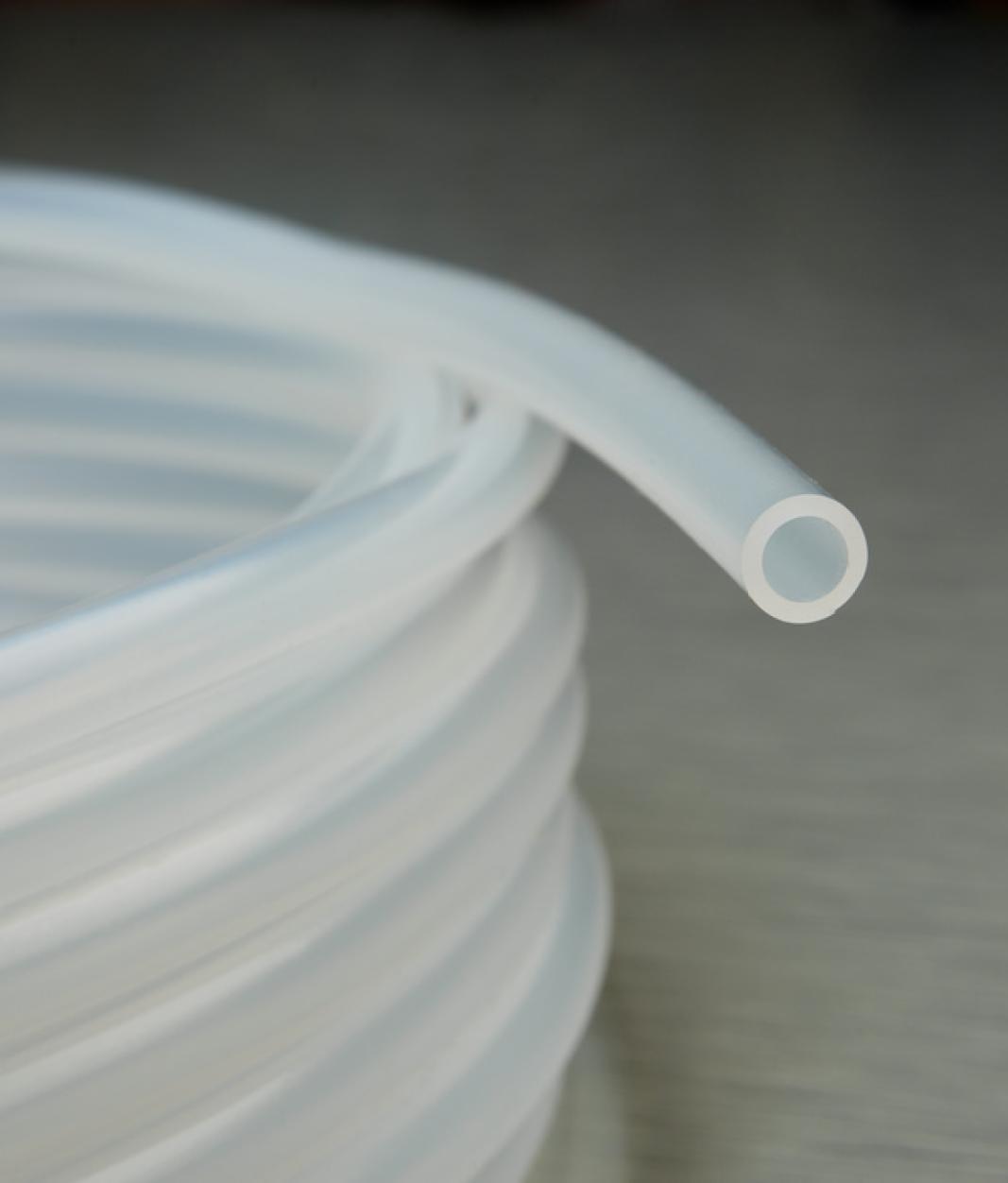 Tube de pompage en silicone Premium offrant une exactitude et une précision accrues.SPT-60L, Sani-Tech, Tubes en silicone, Tube de pompage, Tubes Final fill, Précision